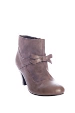 Vintageinspireret støvle: Wings, brun - lækre støvler i brun med sløjfe 